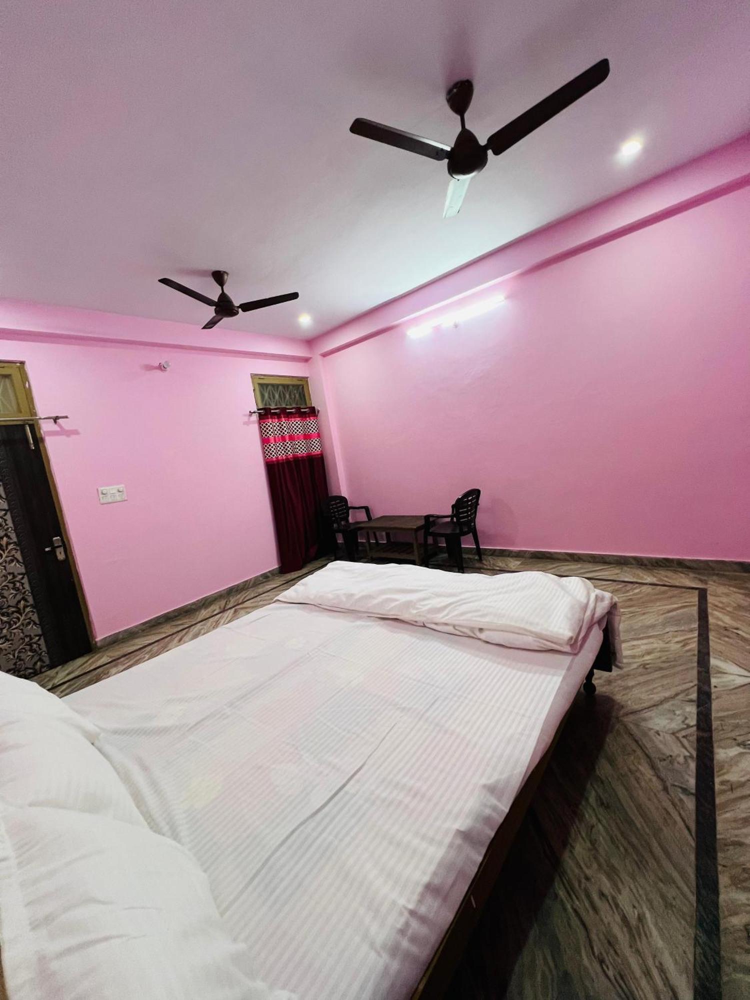 Annapurna Homestays Варанаси Екстериор снимка