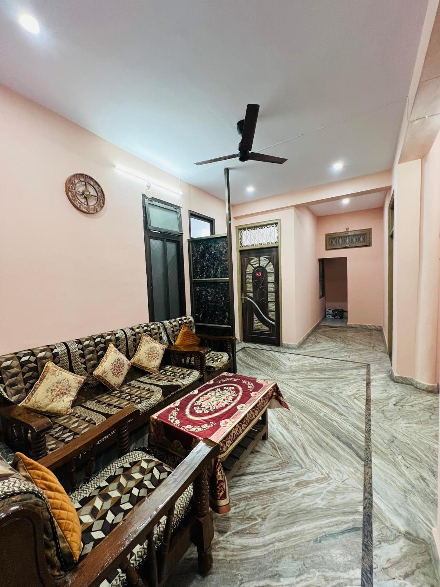 Annapurna Homestays Варанаси Екстериор снимка